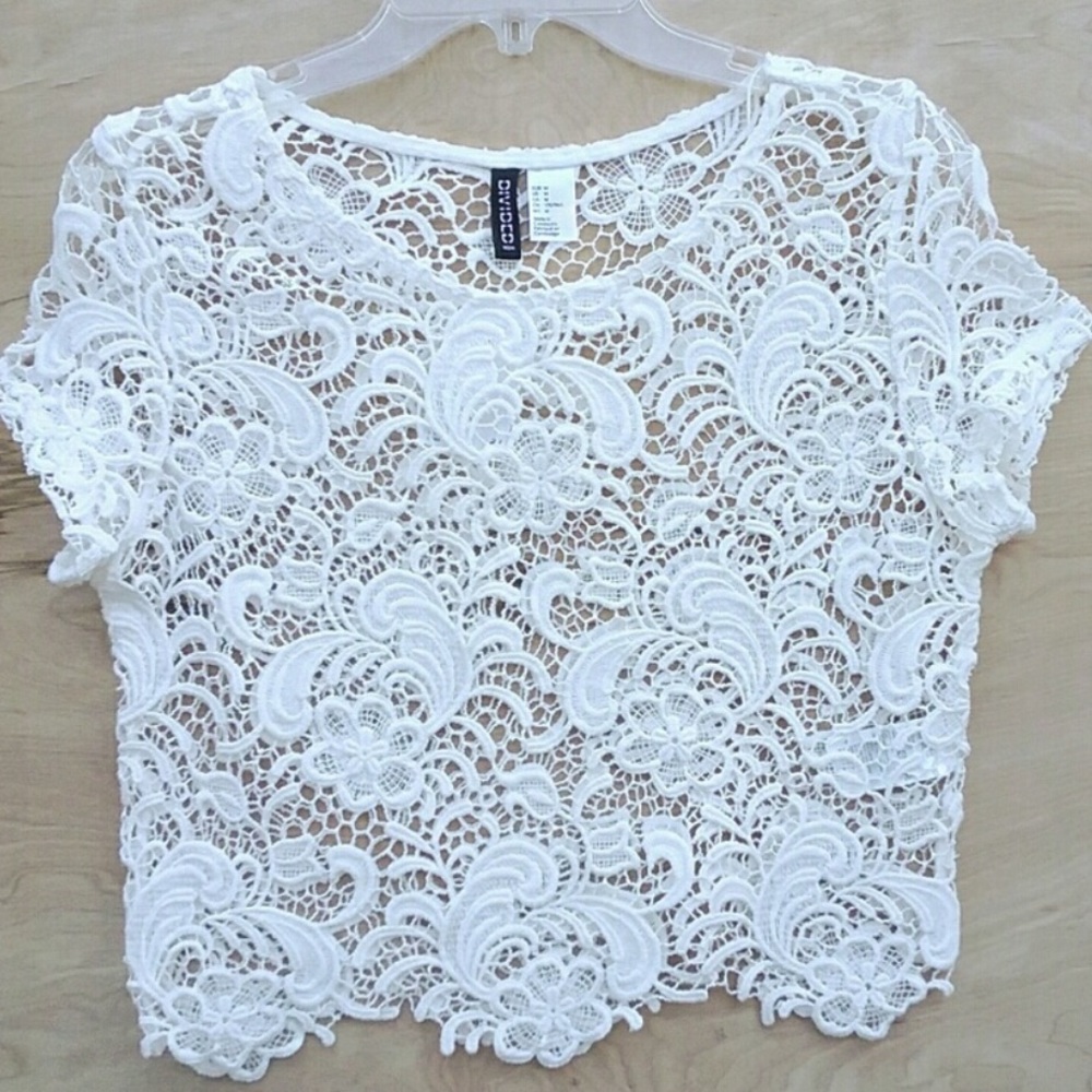 H&M  Divided white Knitted Crop Top